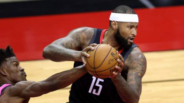 库克被裁考辛斯上热搜 内部人士不看好他再回湖人